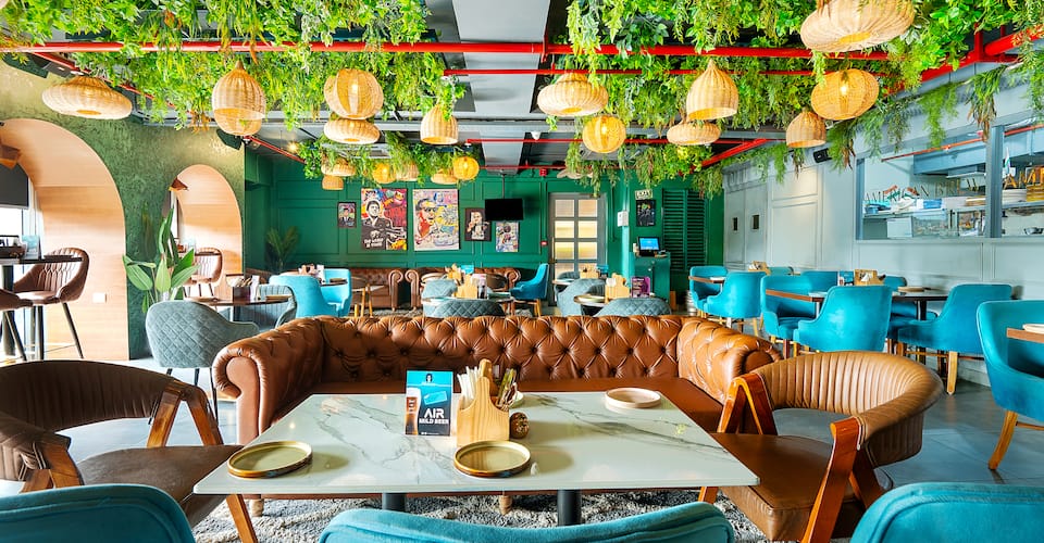 American Brew - All day American Breakfast & Cafe, Defence Colony ...